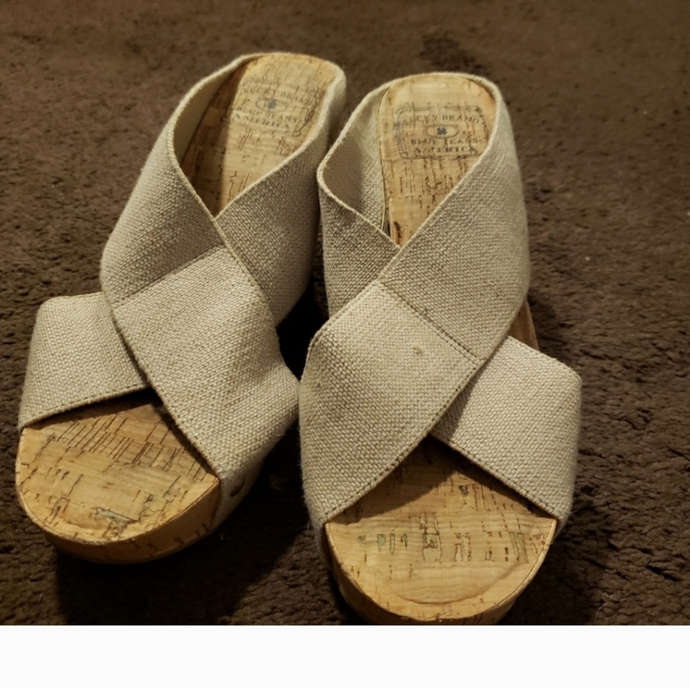 Lucky brand sandals